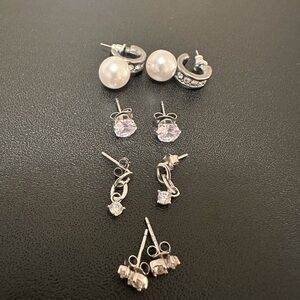 Set of 4 Stud Earrings – Everyday Style